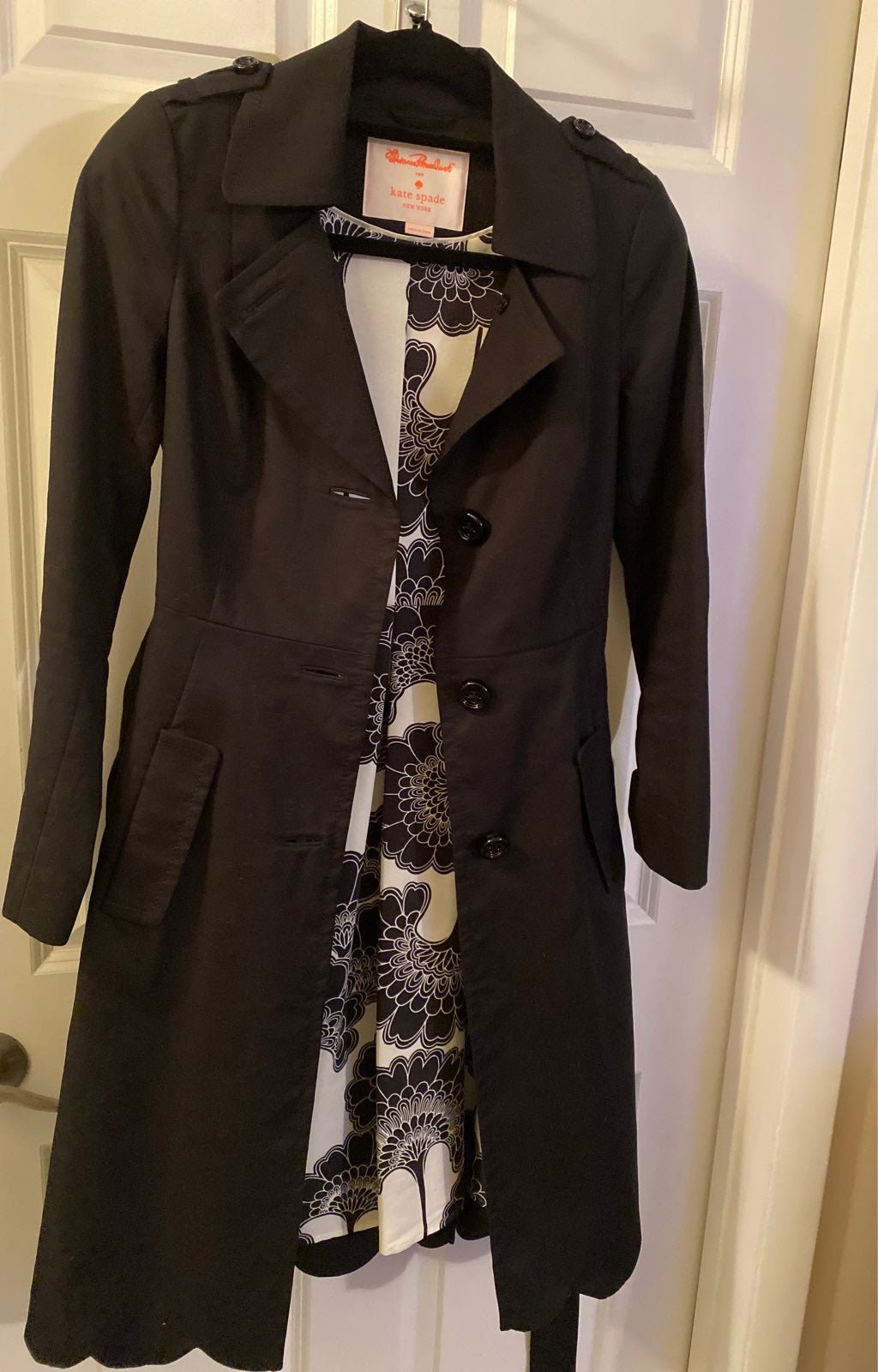 Kate Spade by Florence Broadhurst scalloped trench coat size 0