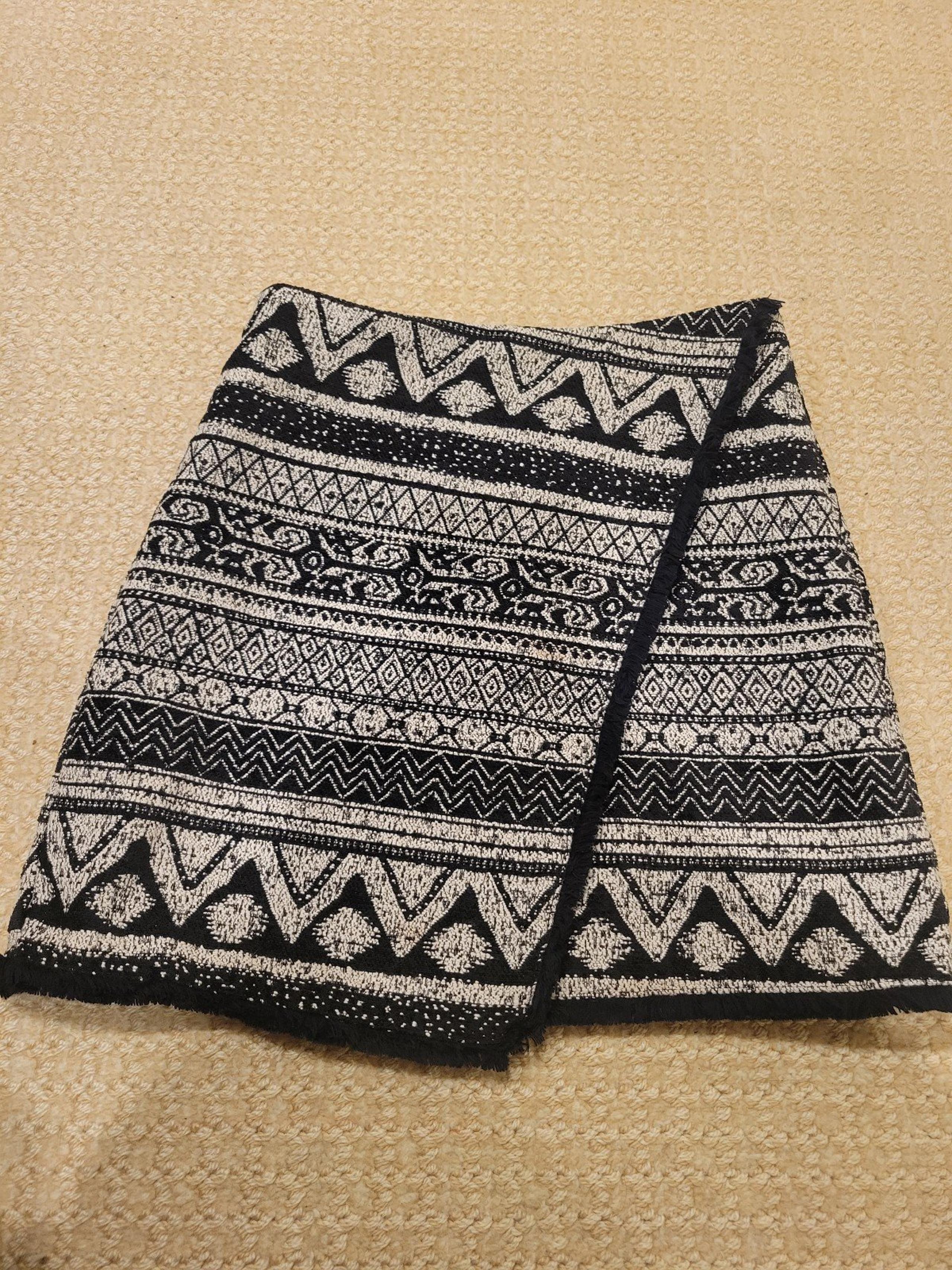 H&M tribal print wrap skirt