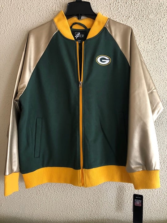 NFL GREEN BAY PACKERS Ladies Jacket New As Pictured Available in Size SMALL