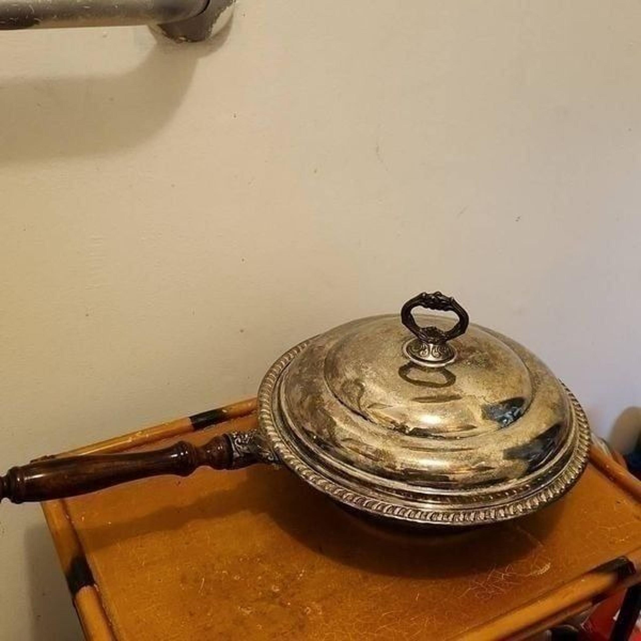 Vintage Gorham Sliver EP Chafing Dish YC 1338 Wooden Handles  Huge