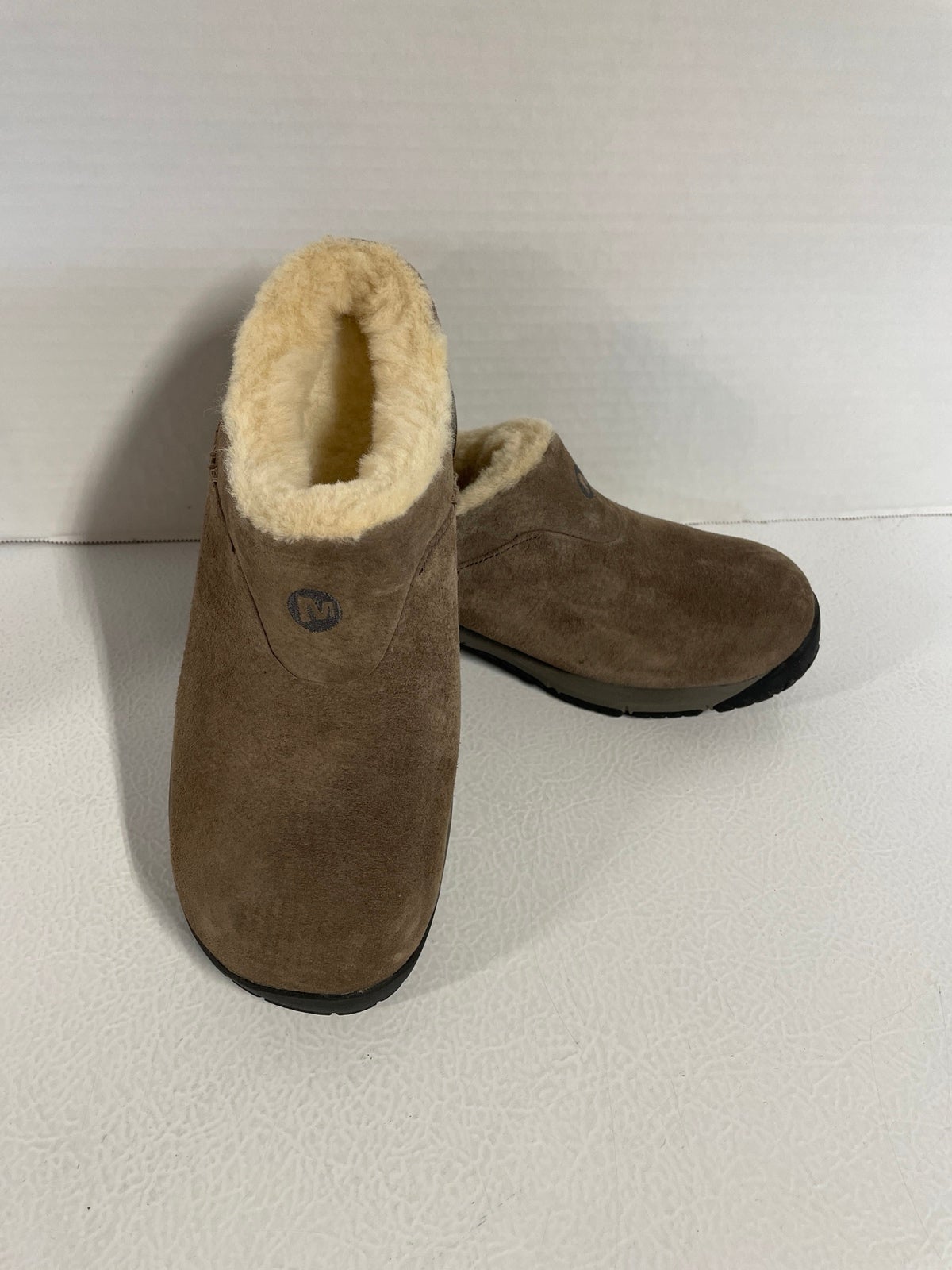 Merrell suede slip on shoes Women’s 7