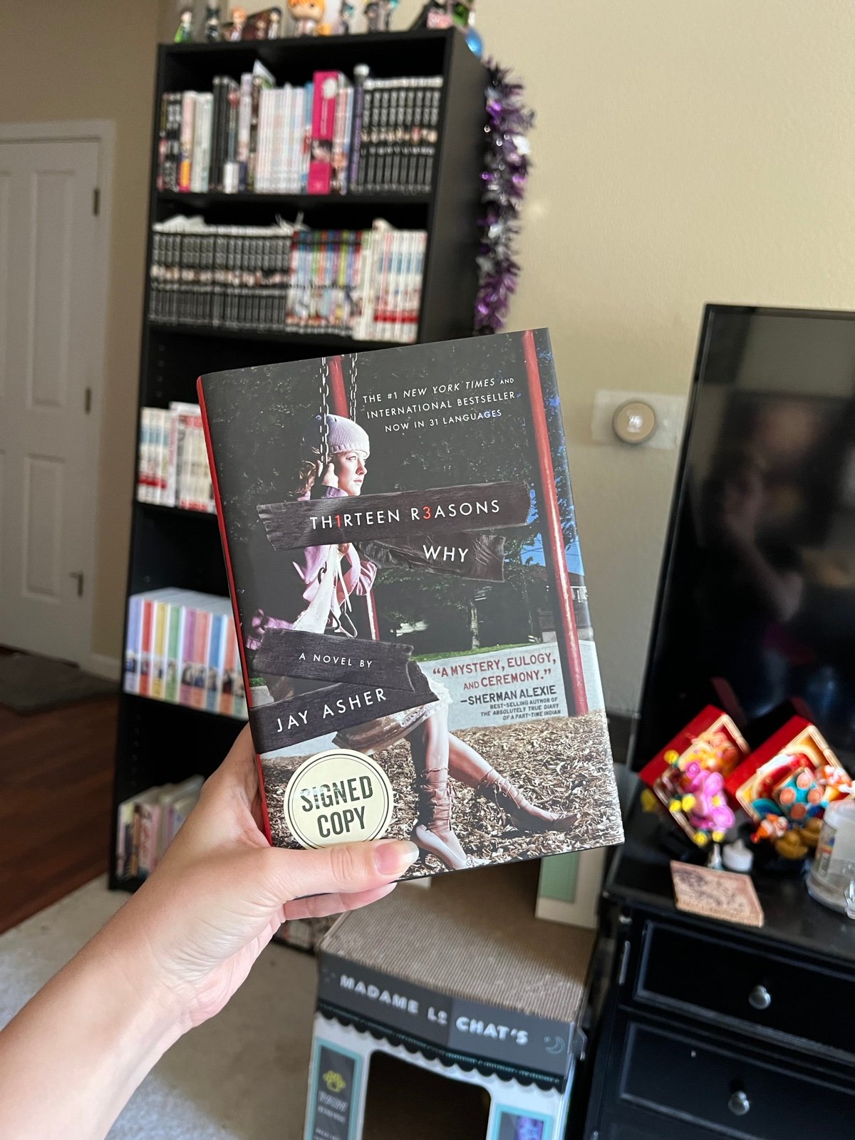 Thirteen Reasons Why - Signed