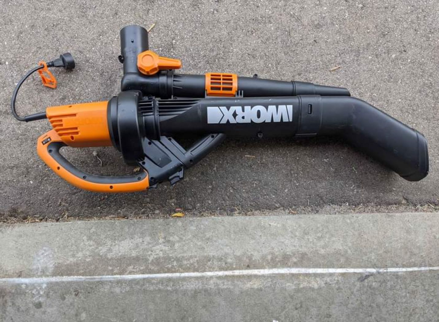 Worx leaf blower