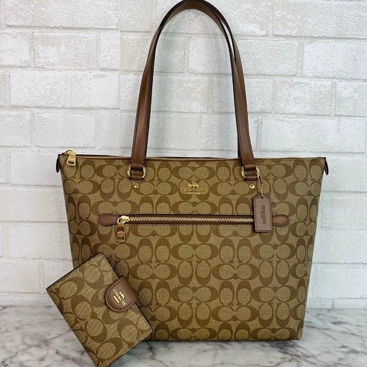 Coach Signature Gallery Tote Shoulder Bag & Medium Corner Zip Wallet Set