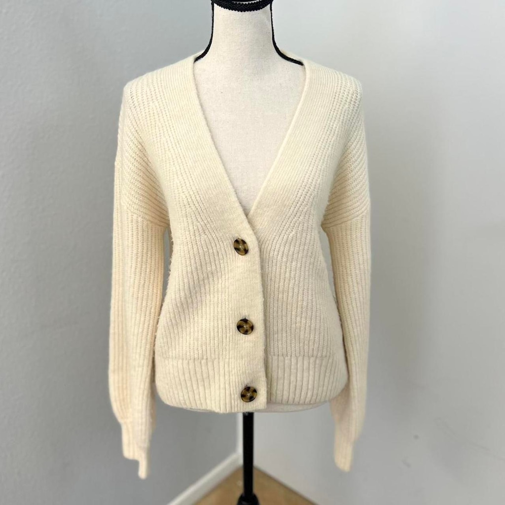 Gap Cozy Button Front Birch Cream Knit Cardigan Sweater - Size XS
