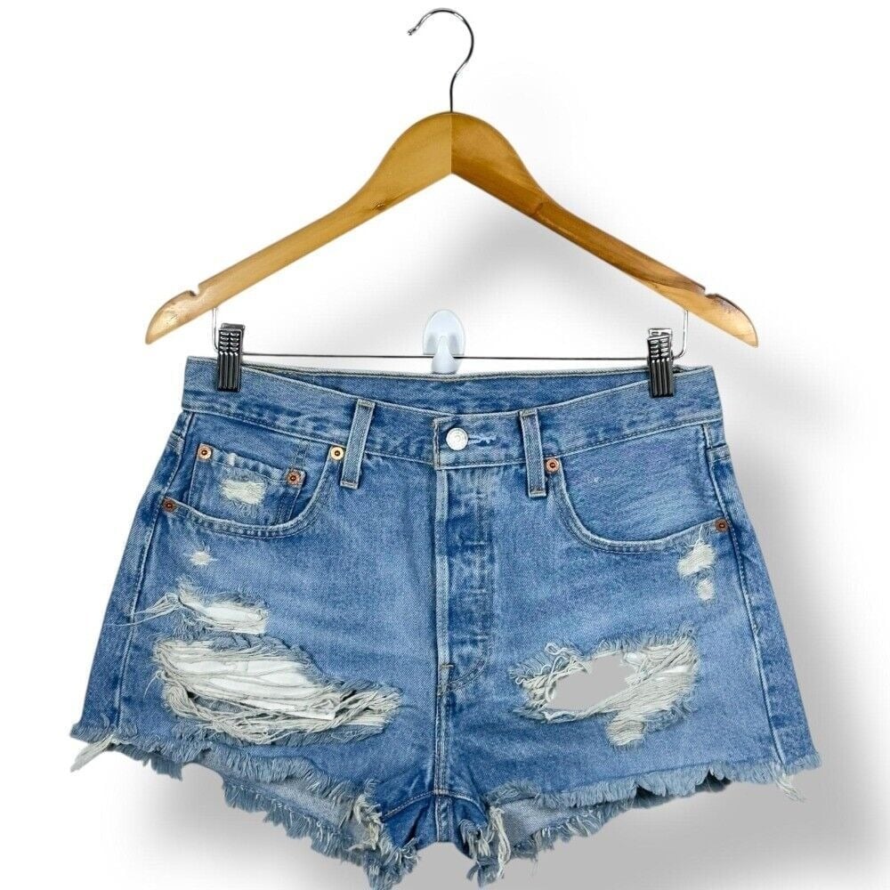 Levi's 501 Denim Shorts Distressed Ripped Frayed Hem Light Wash W28