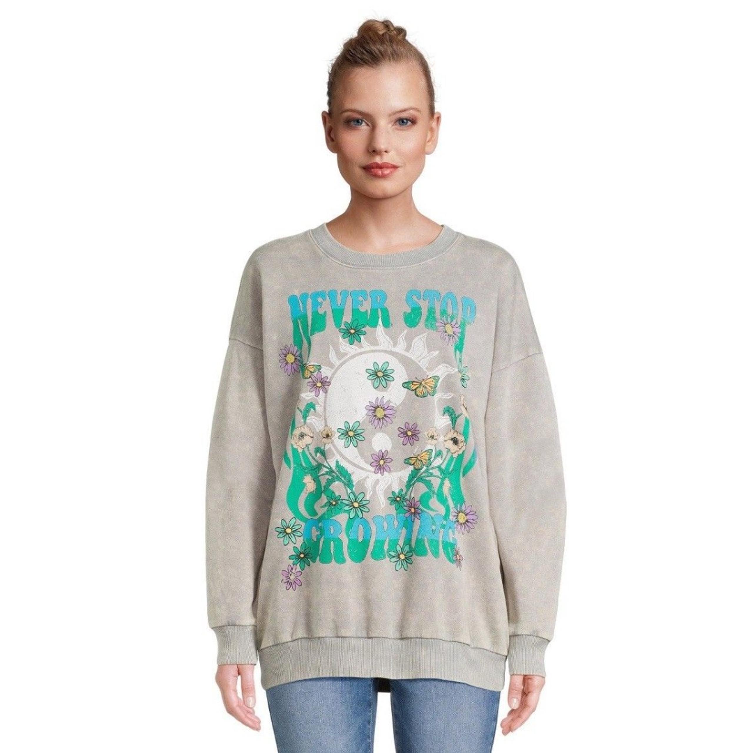 No Boundaries Small Juniors' Never Stop Growing Graphic Sweatshirt Long Sleeves