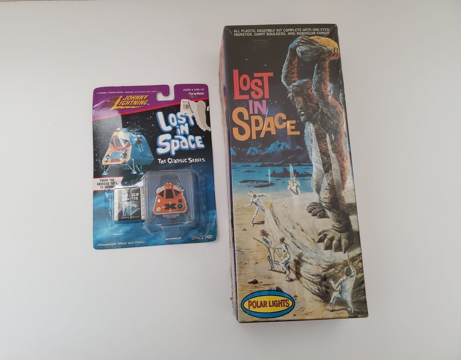 vintage Lost In Space Space Pod & Model Kit #5031 sealed