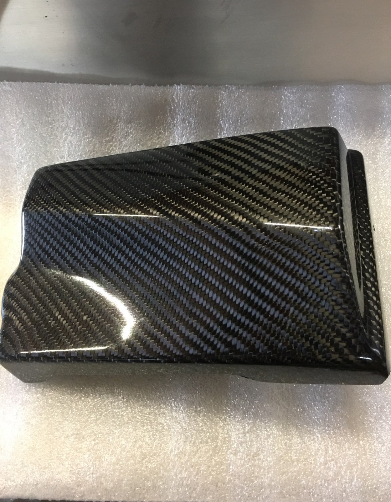 DRY CARBON LEXUS FUSE BOX RCF& iS200