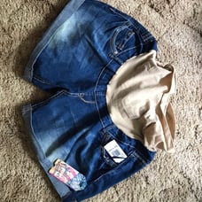 BNWT XL WALLFLOWER MATERNITY JEAN SHIRTS
