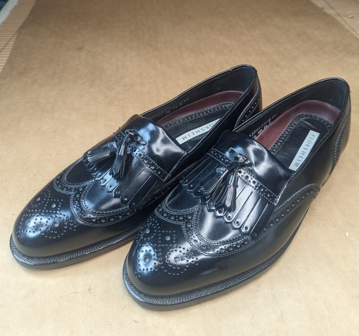 Florsheim men's Black Leather Brinson Wingtip Kilted Tassel Loafer Sz 9 D