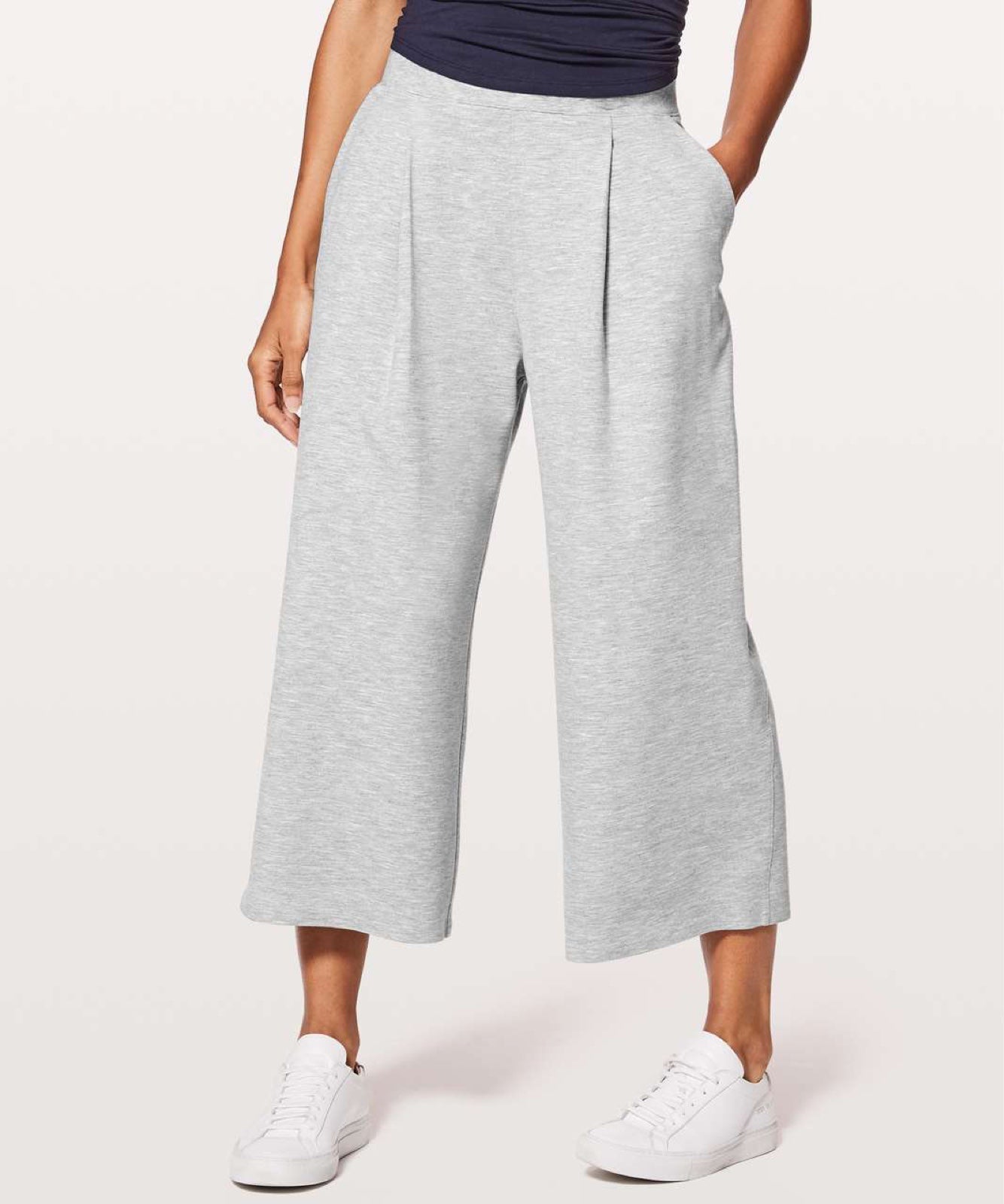 Lululemon Can You Feel The Pleat SHR Crop size 10 Heathered Power Grey HCOR/WHT