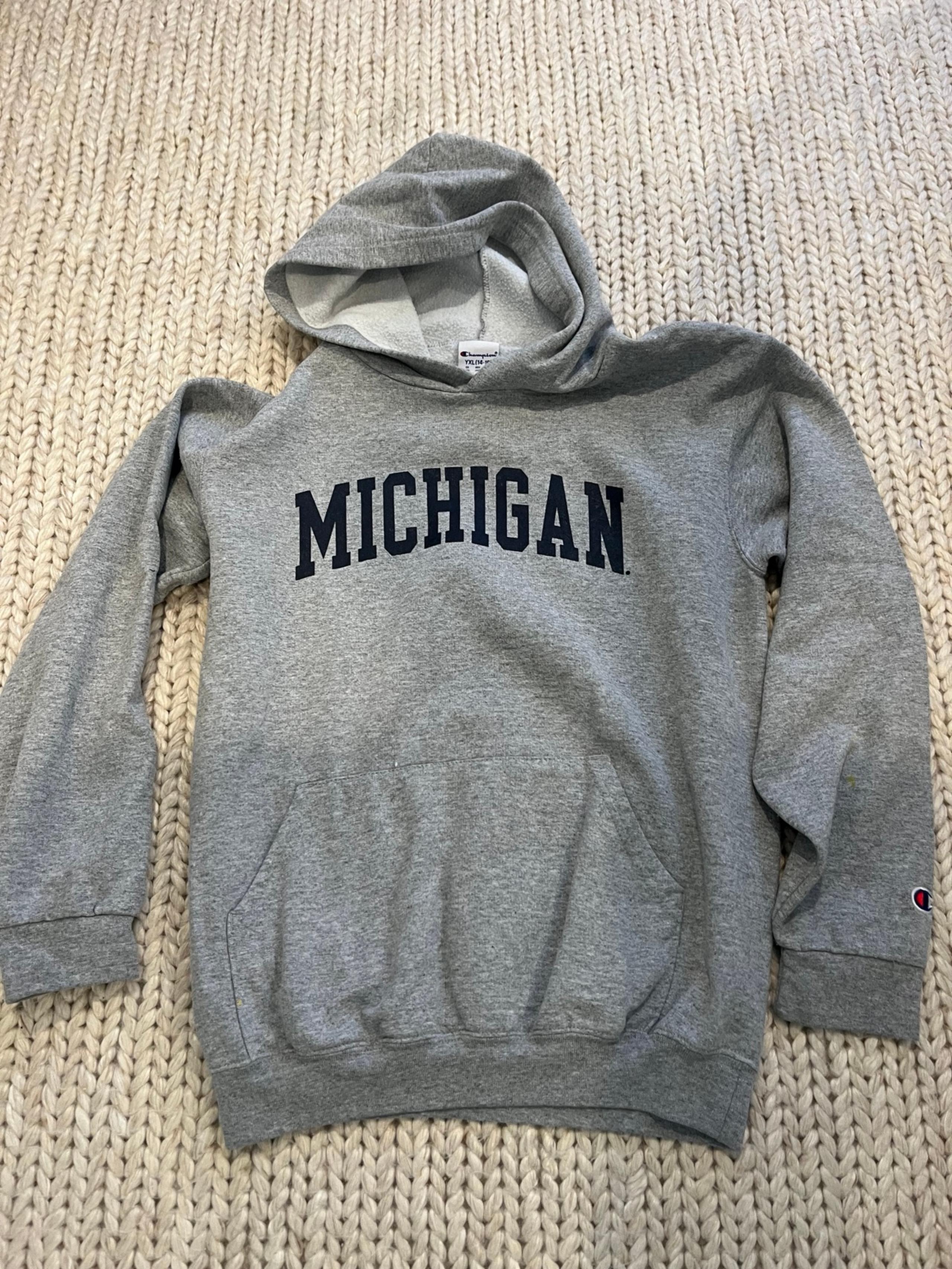 Michigan champion kids hoodie. Size YXL 14-16.