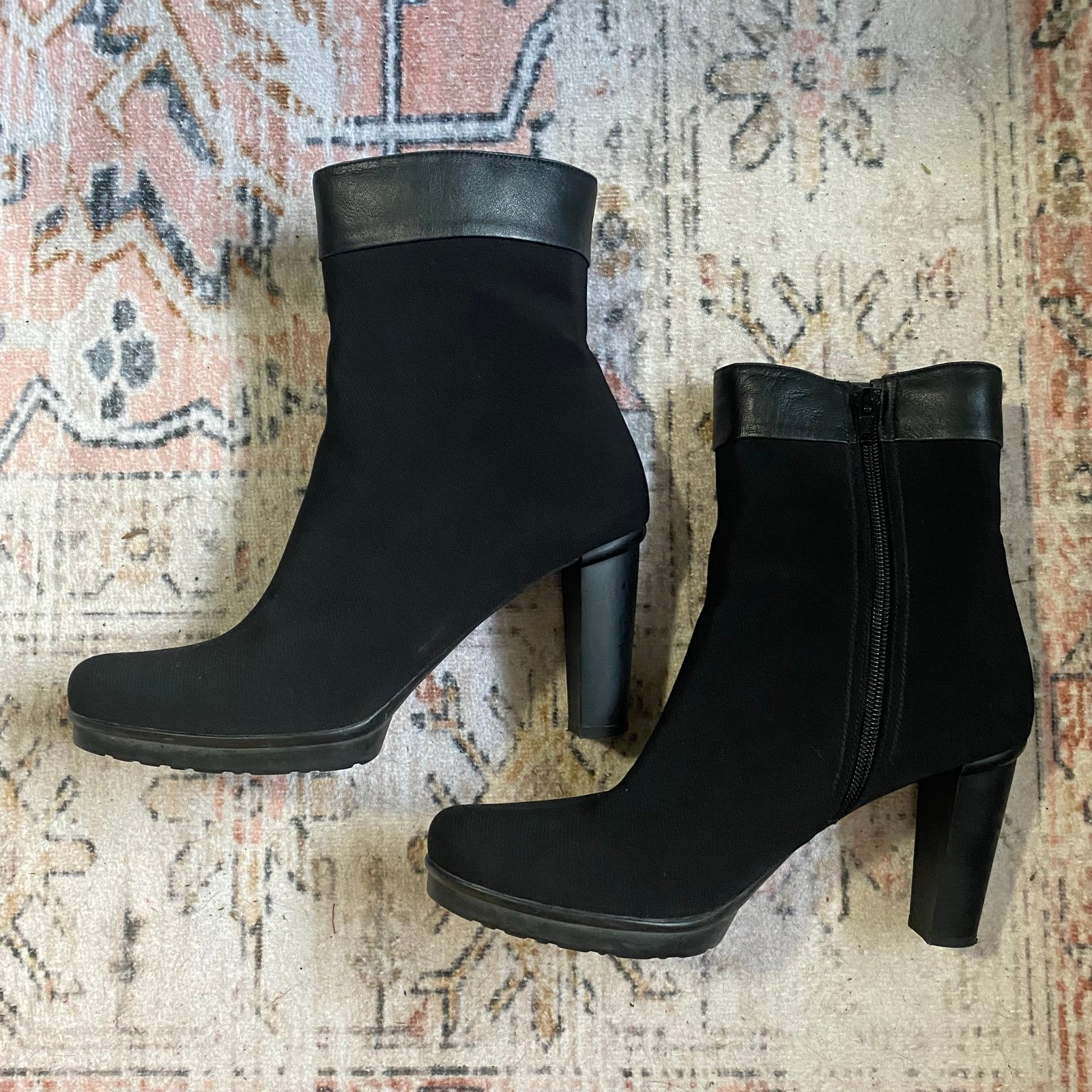 Stuart Weitzman Gore-Tex Black Ankle Bootie Platform Lug sole boots weatherproof