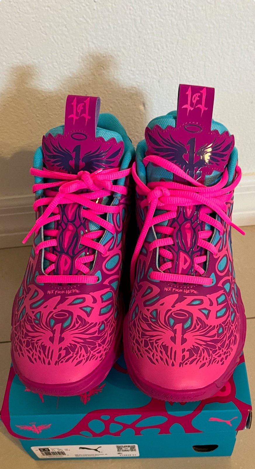 PUMA x LAMELO BALL MB.04 iridescent hornets SIZE 5.5