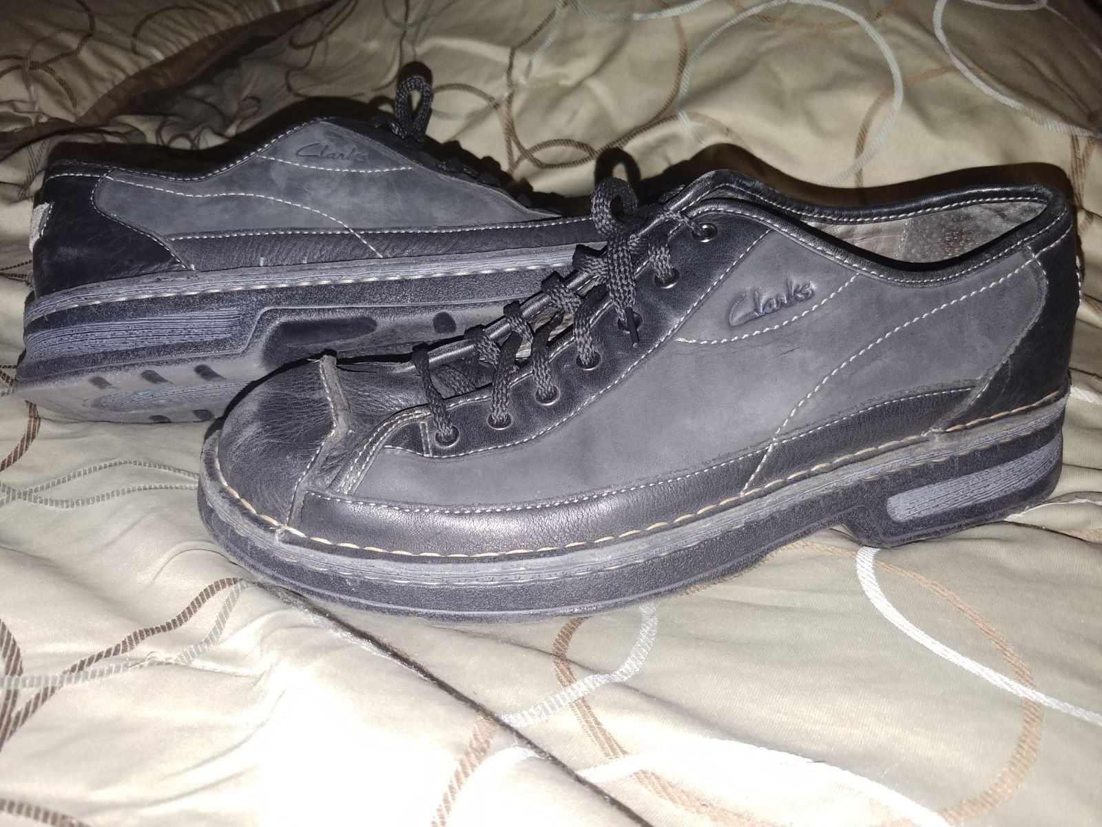 Clark's casual shoes size 13