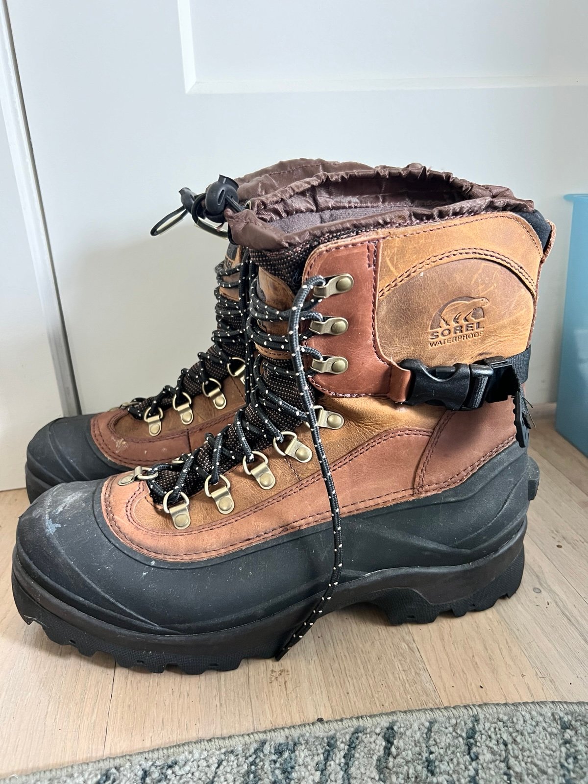 sorel men's conquest boot