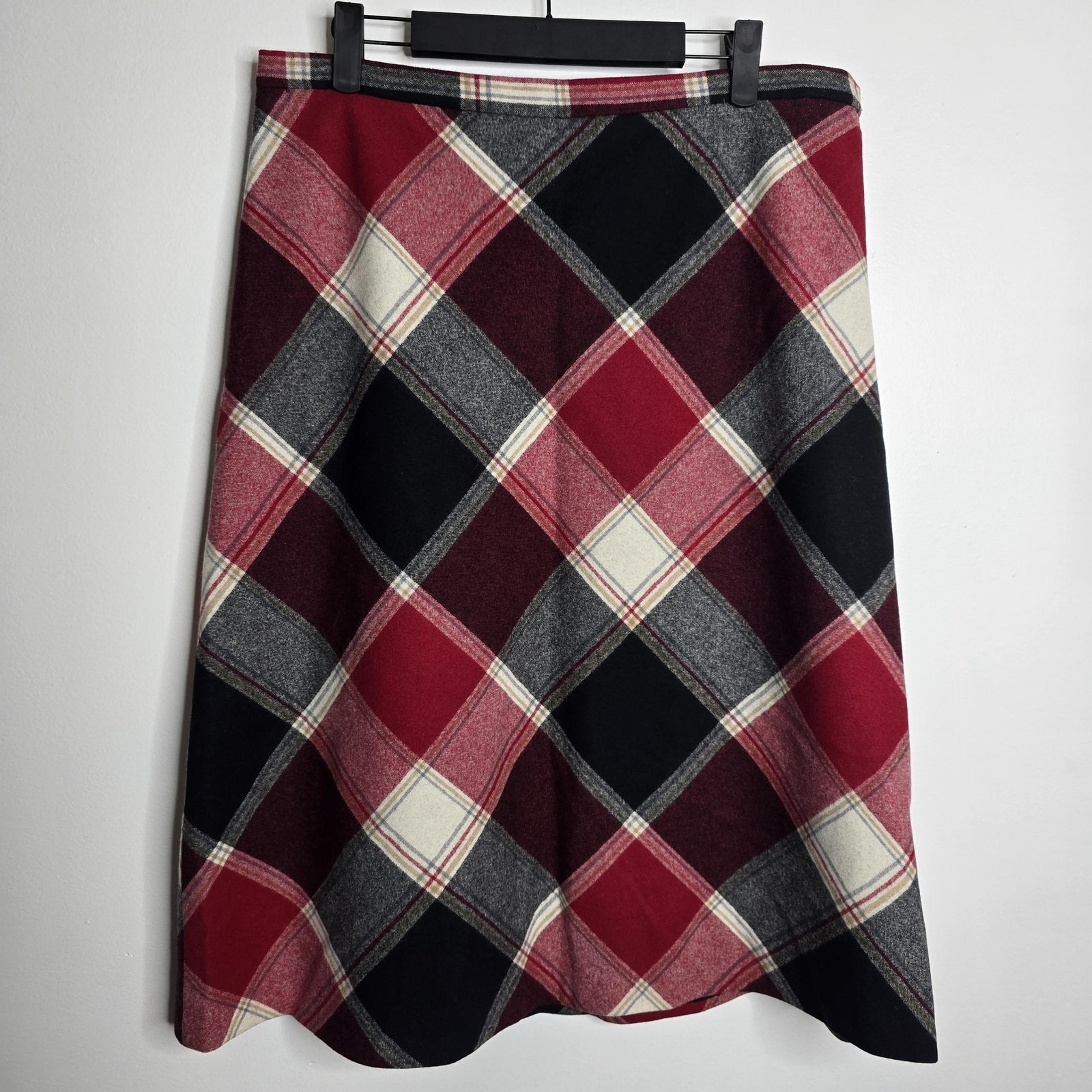 Vintage Pendleton Skirt Womens Petite 12 Red Black Gray Plaid Wool Lined USA 90s