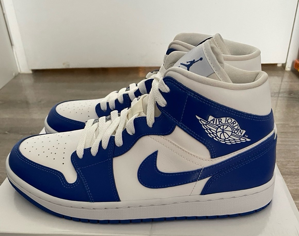 Air Jordan 1 Mid 'Kentucky Blue' BQ6472-104 Women Size 10.5/ Men Size 9