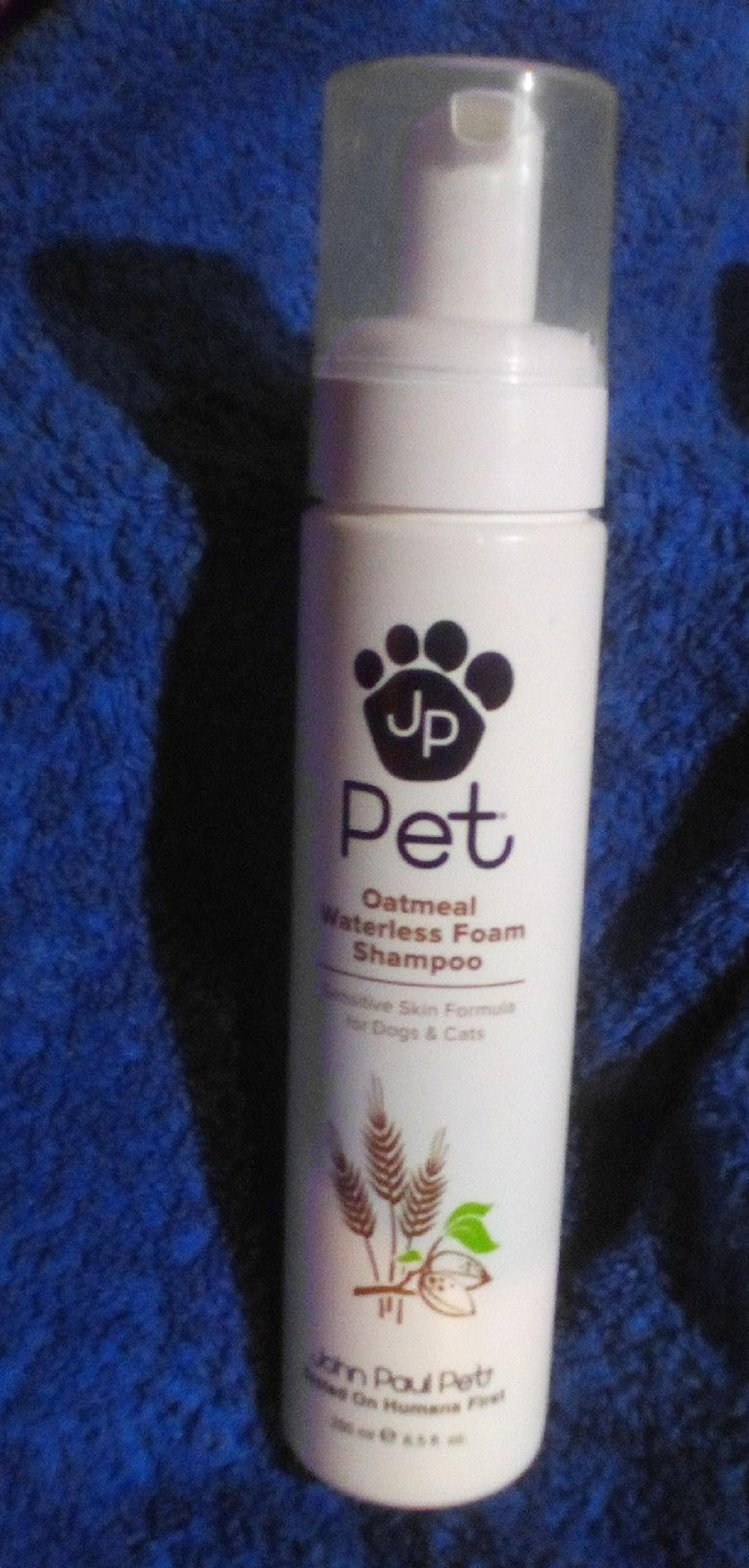 John Paul Pet Oatmeal Grooming Products - Waterless Foam Shampoo 8.5oz