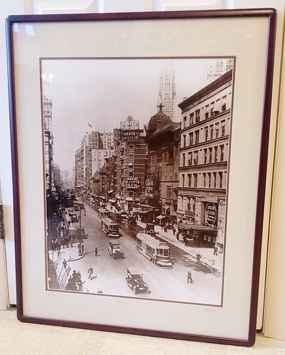 MARK REUBEN GALLERY FRAMED BROADWAY NEW YORK PHOTO CIRCA 1925 MAHOGANY 25 x 31