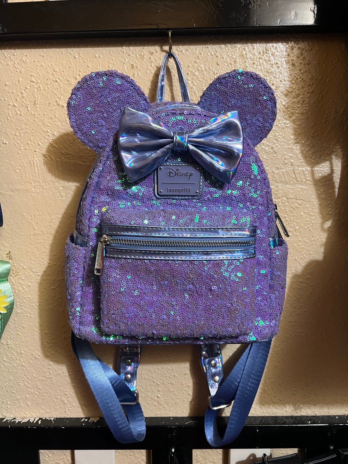Loungefly - Minnie Mouse Iridescent Sequin Mini Backpack