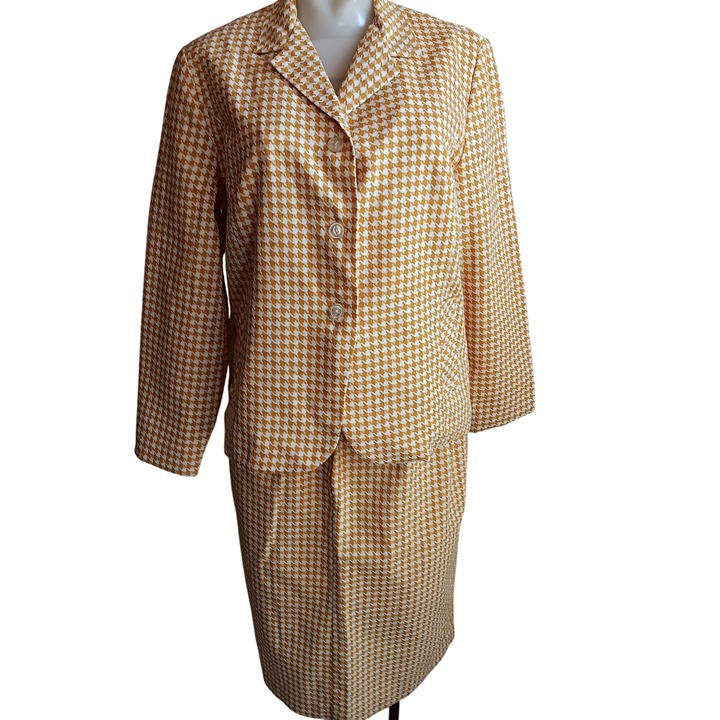 Women's 10 Vintage Sears Suit Set 1970's Houndstooth Blazer Skirt Polyester