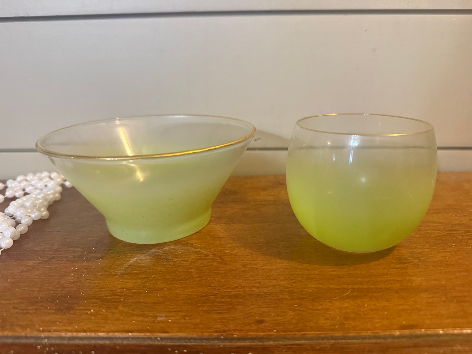 Blendo Vintage Frosted Green Ombre Glassware 1960’s