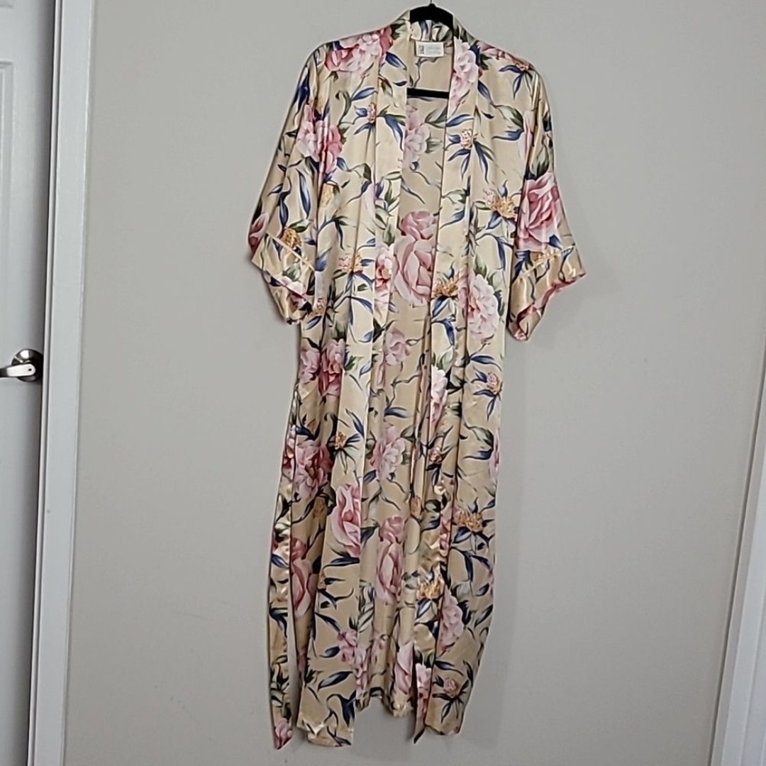 California Dynasty kimono sleeve floral robe Vintage