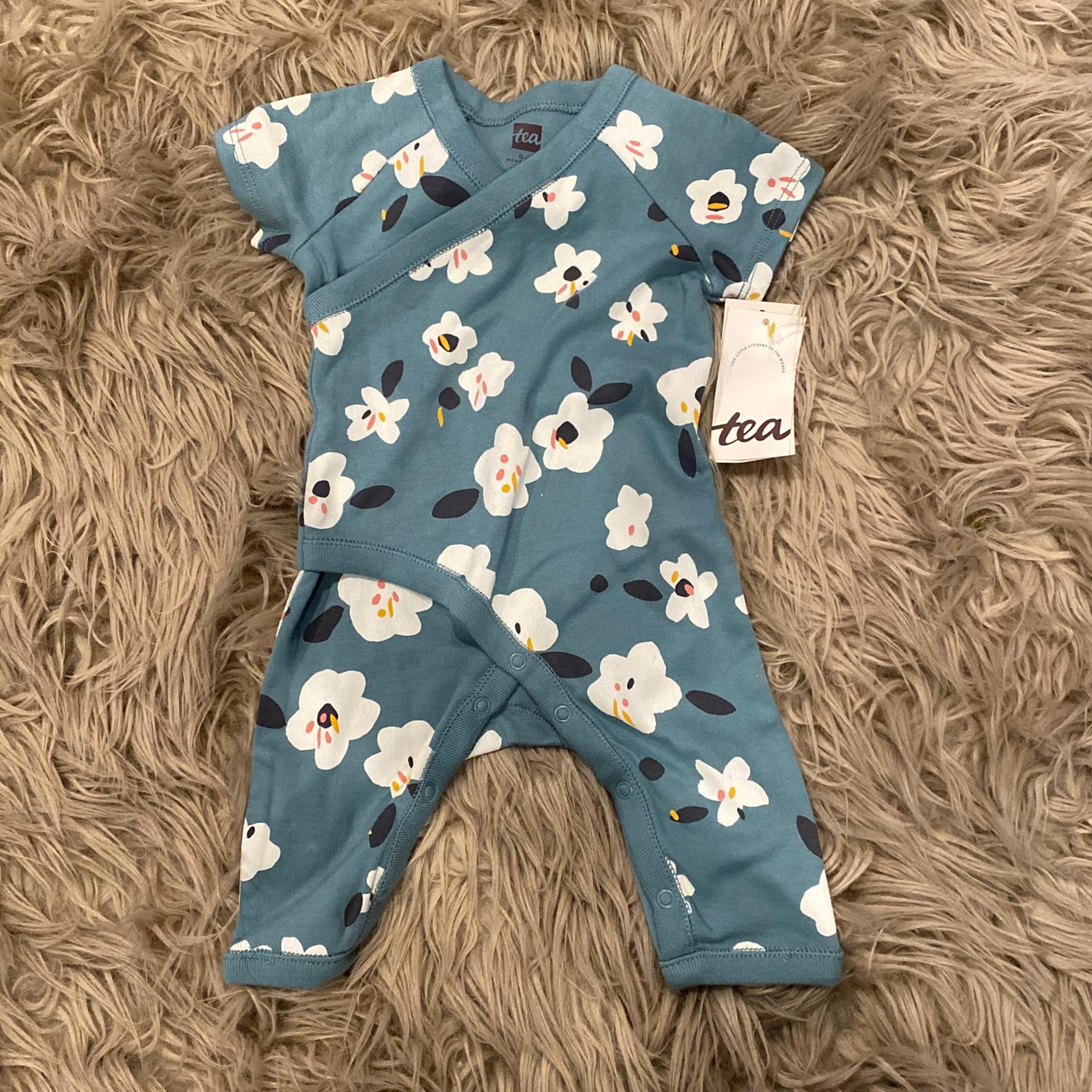 NWT Wrap romper- 0-3 Months