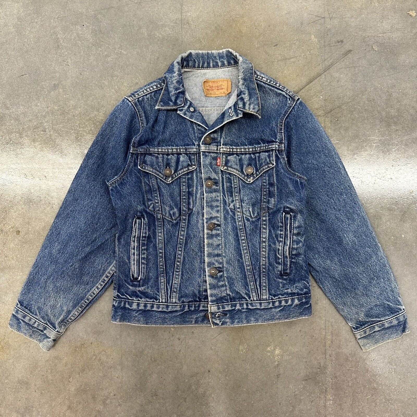 Vintage Levi’s 70706 0216 Kids Denim Jacket Size 16