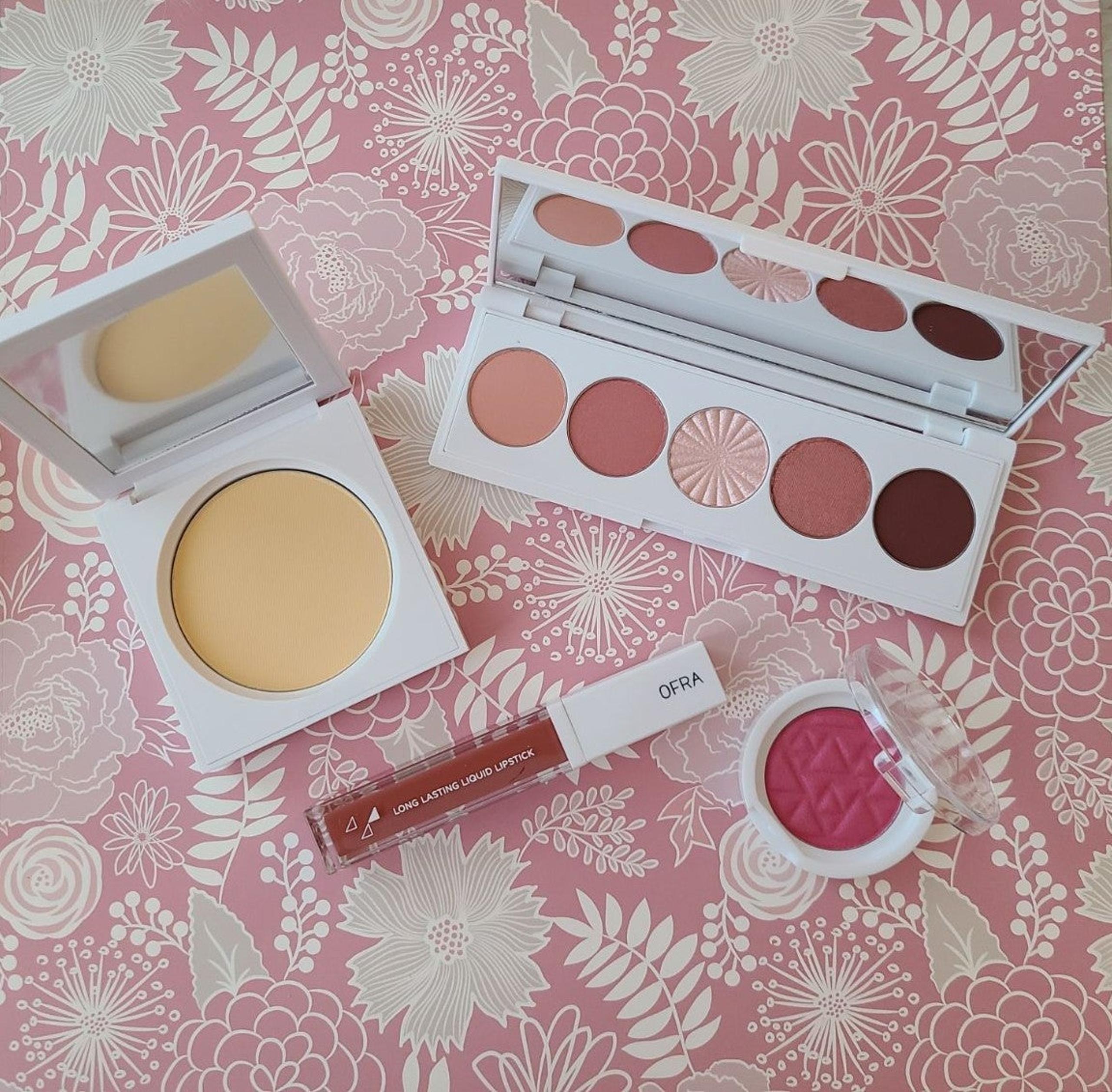 Ofra Cosmetics Four piece Makeup Bundle