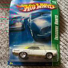 Hot Wheel 1970 Plymouth Road Runner Treasure Hunt