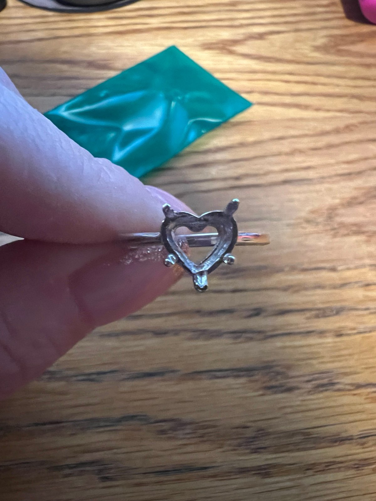 14k setting for heart stone