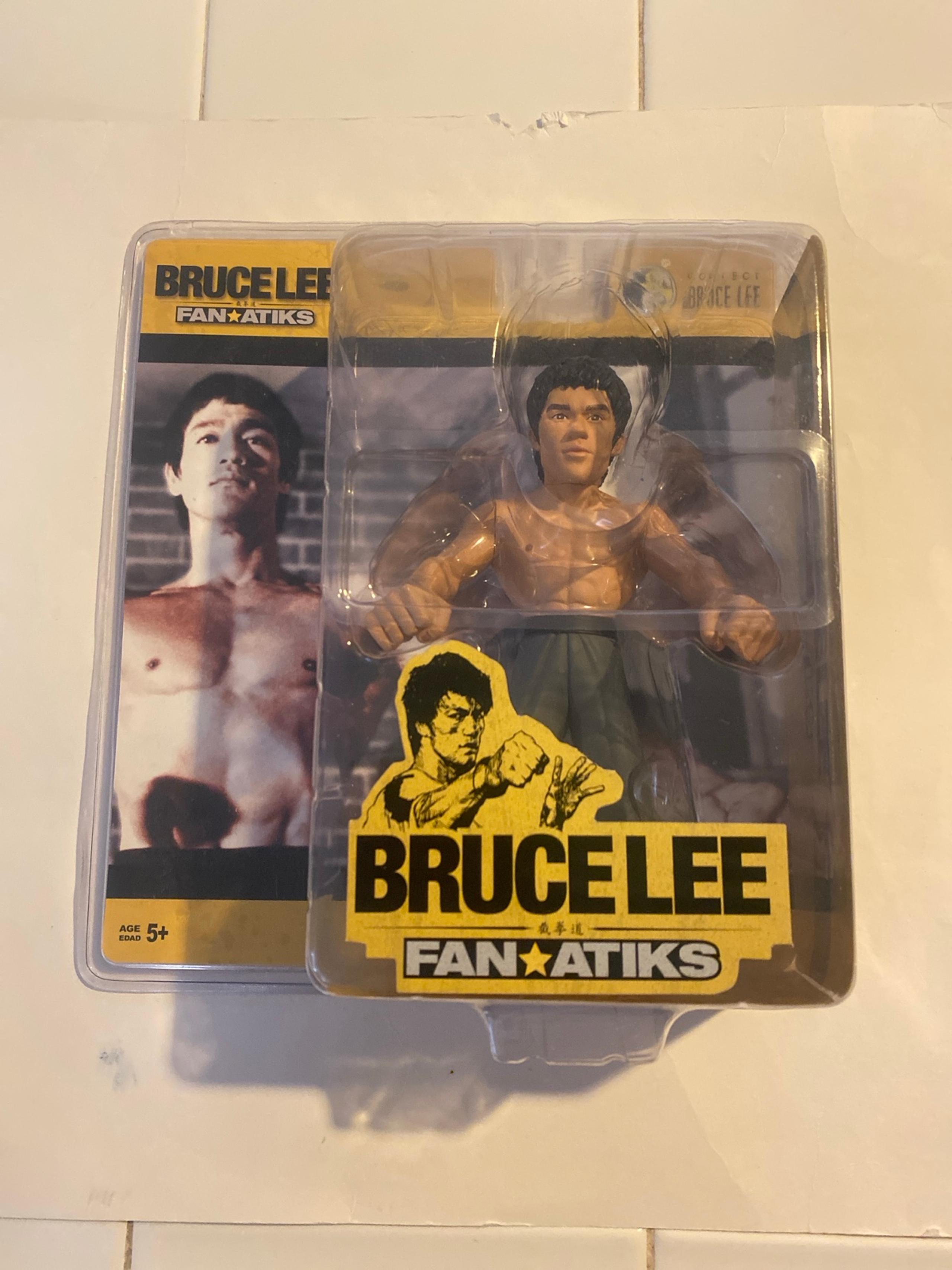 Round 5 - Bruce Lee Fanatics Action Figure - New with Box Wear