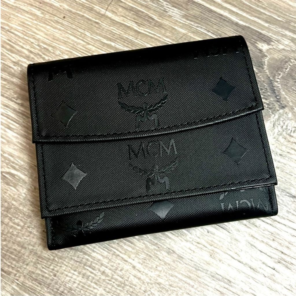 MCM Multi Snap Wallet Made in Germany Special Edition NWOT with COA