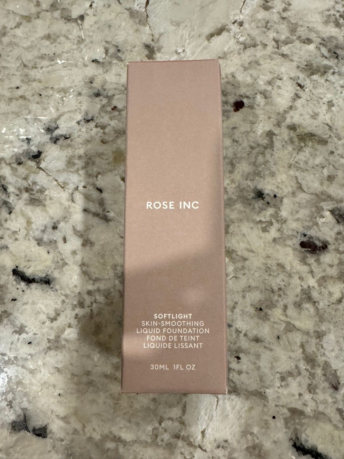 NEW ROSE INC SOFTLIGHT liquid foundation 1oz 18W MEDIUM-deep warm