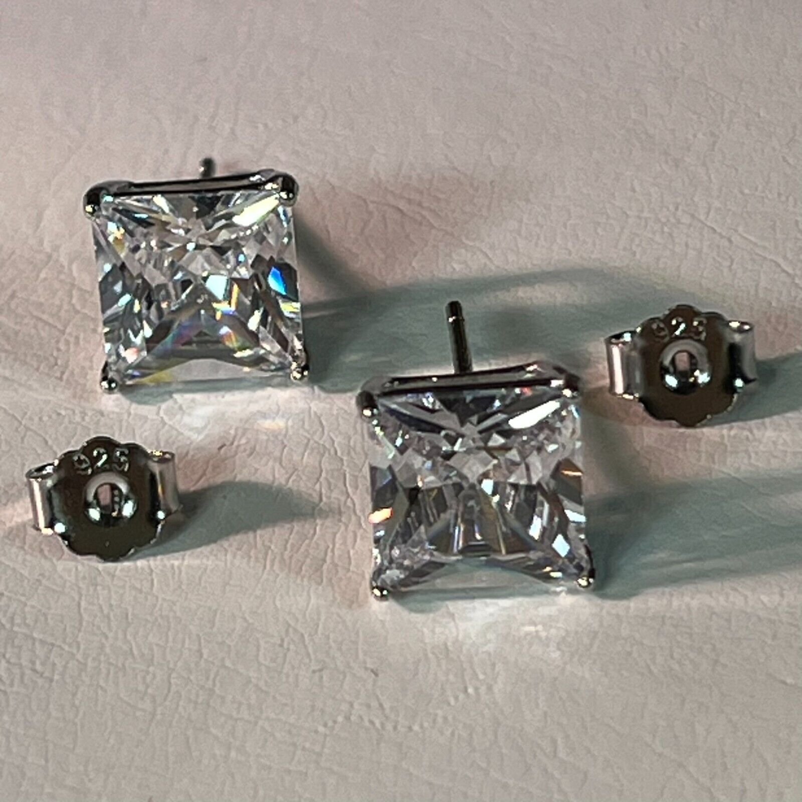 Men's 925 Silver Crystal Stud Earrings Screw Back Square 8 mm with gift box