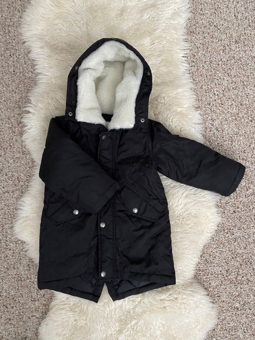 j crew crewcuts black fishtail parka coat size 3, fits like a 4