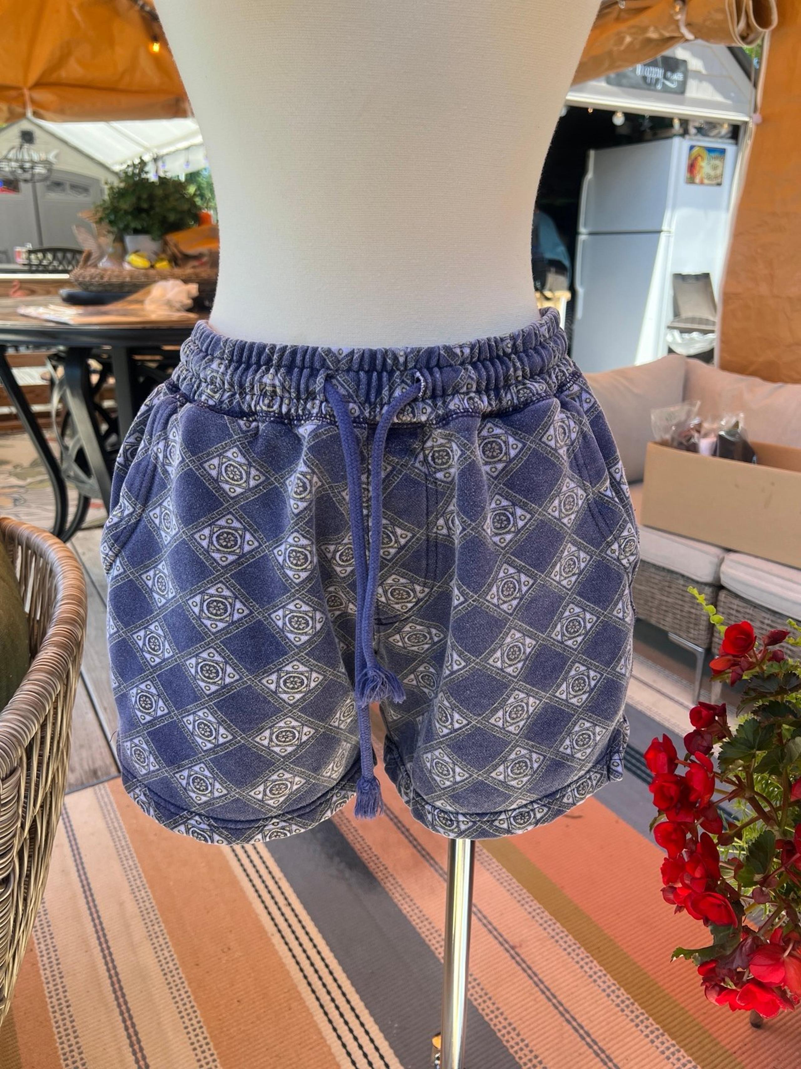 Urban Outfitters purple pull on shorts with drawstring size medium