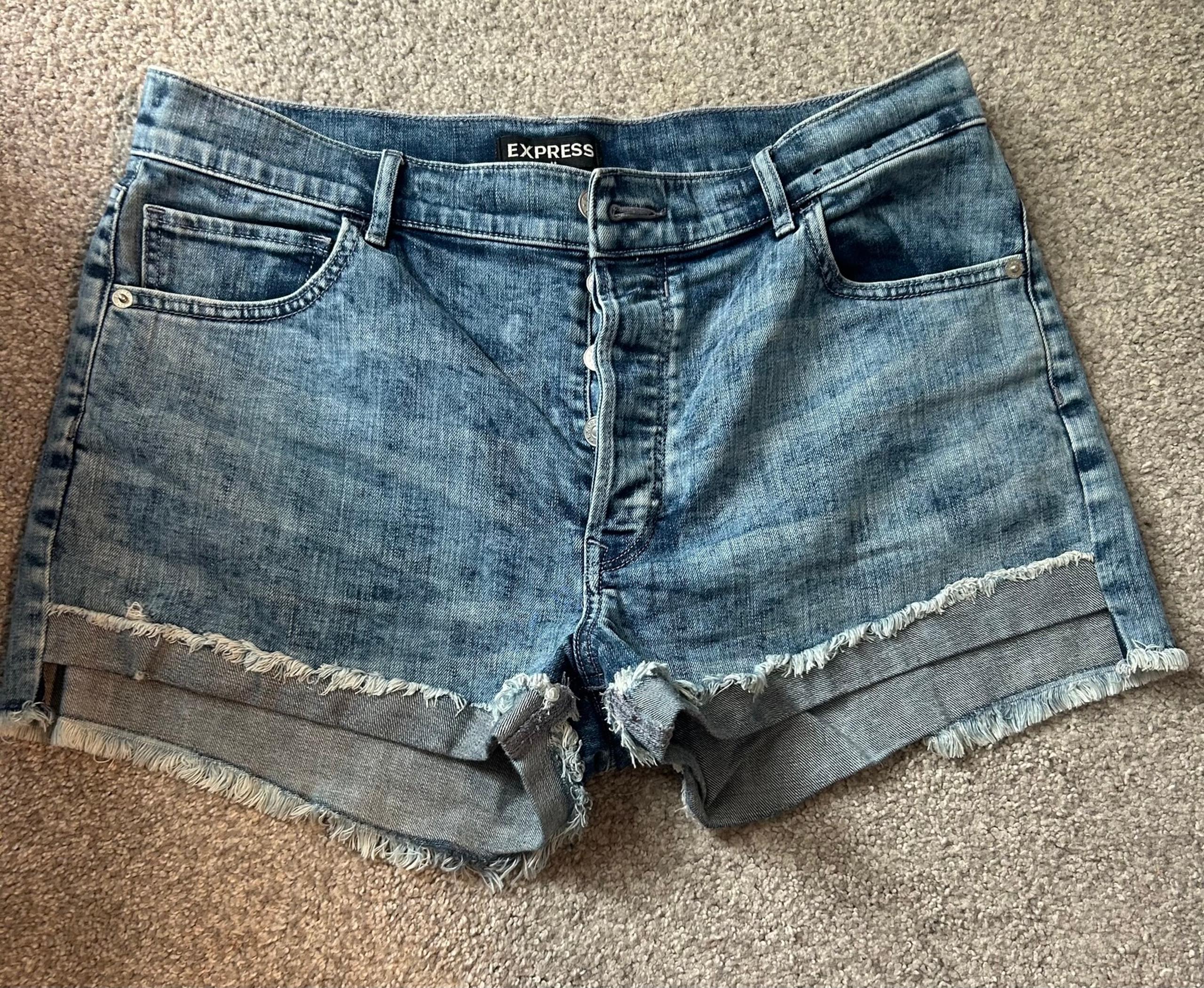Express Jean Shorts Women’s Size 10