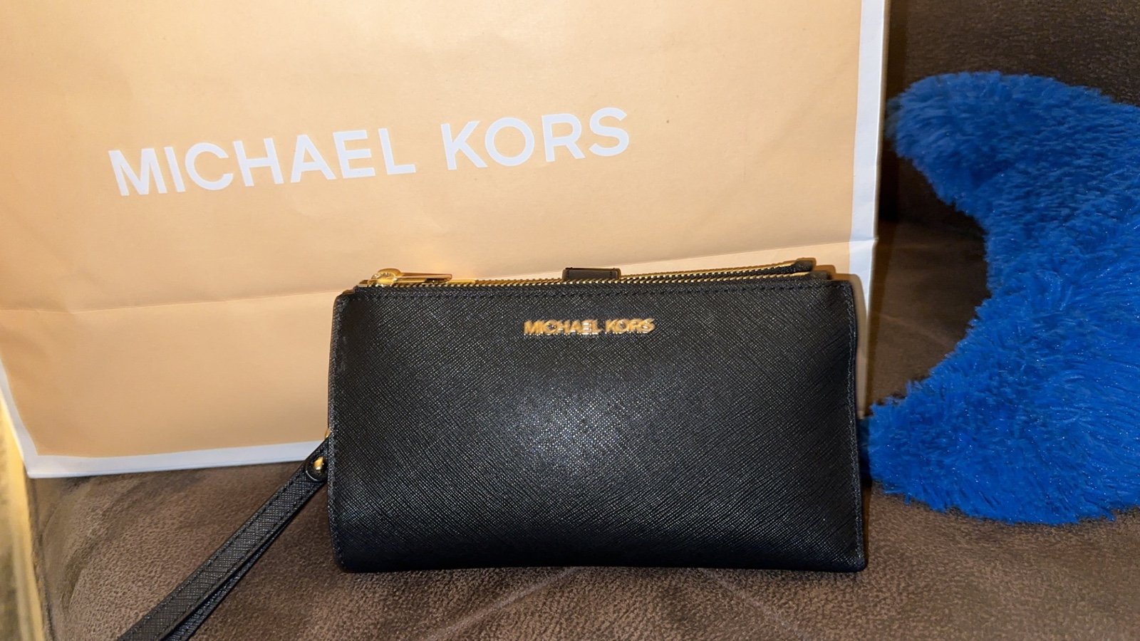 black mk wallet