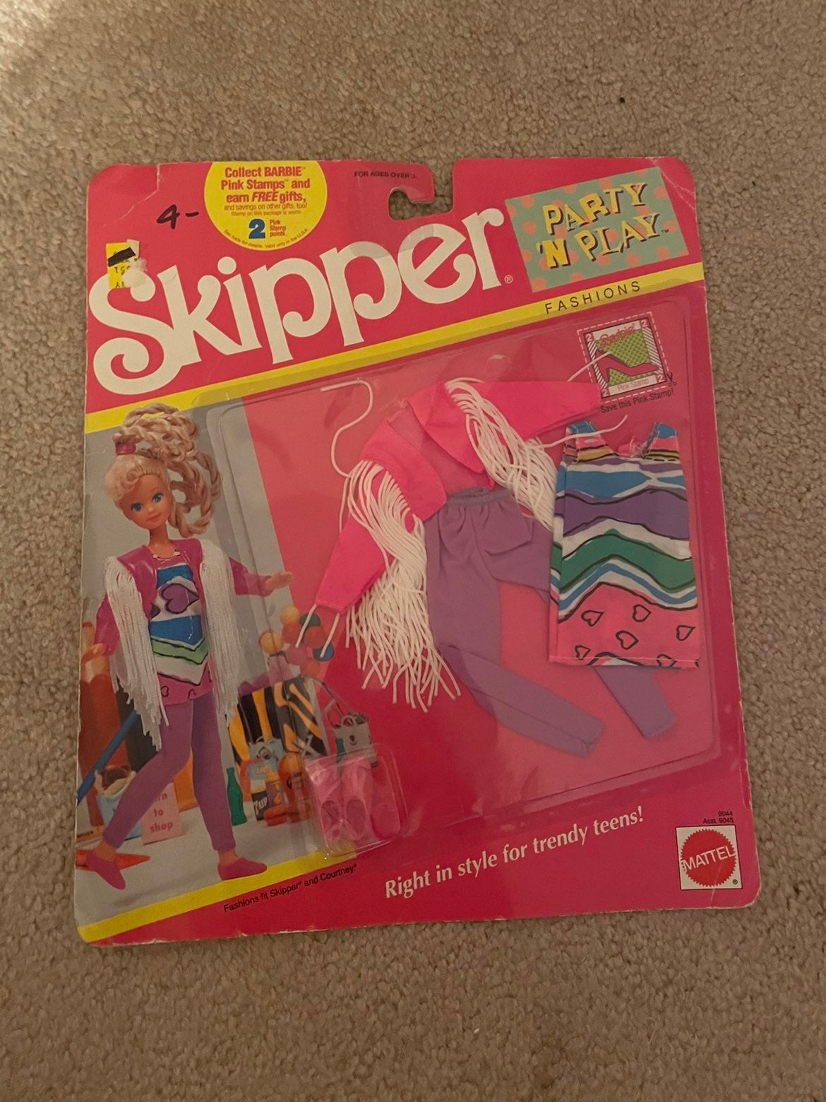 Brand new Skipper outfit party and play