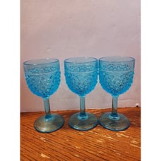 Set 3 Daisy and Button Pattern Glass Light Blue 5.25 GOBLETS WINE WATER
