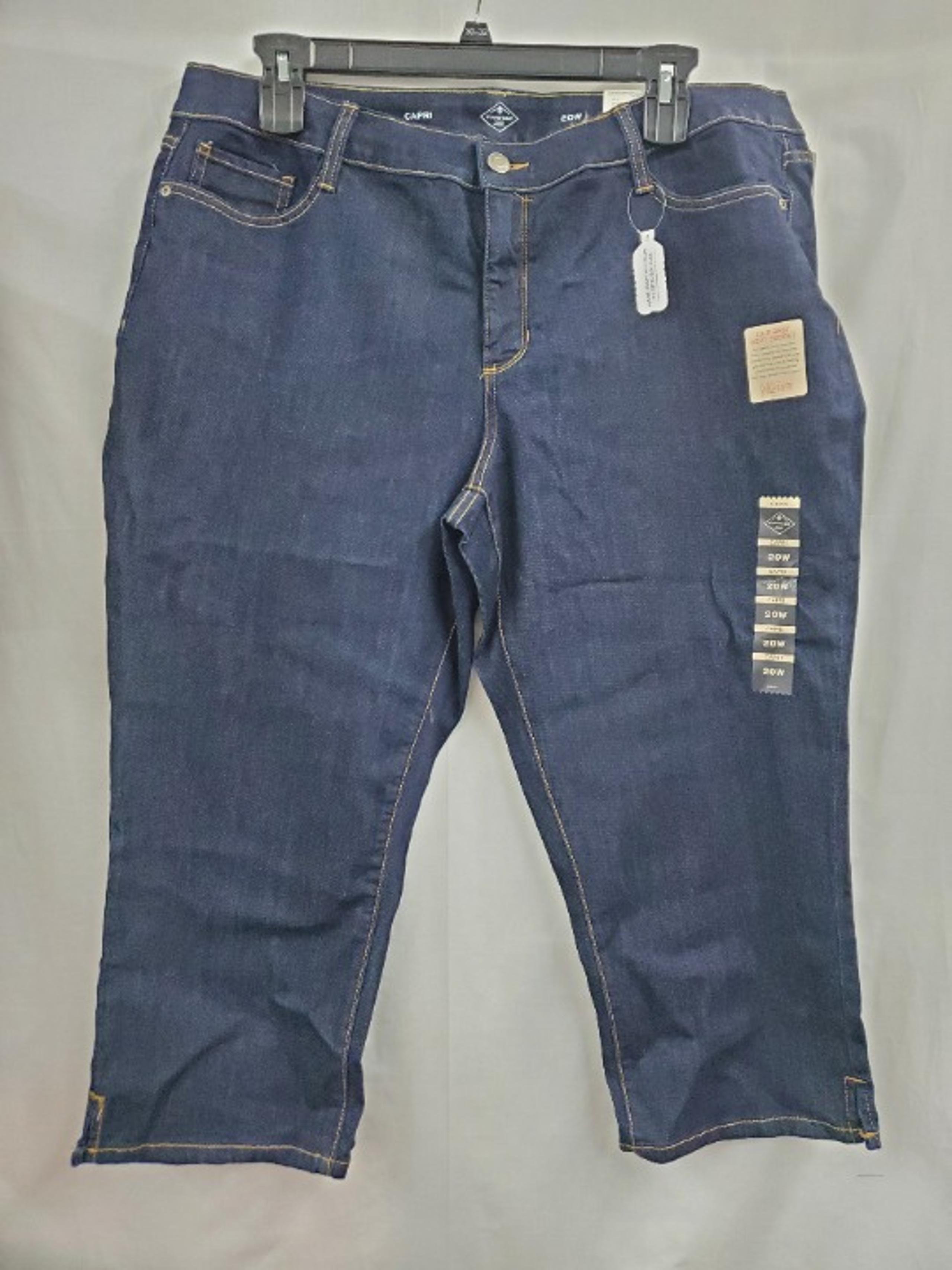 St Johns Bay Plus Size Fly Front Capris