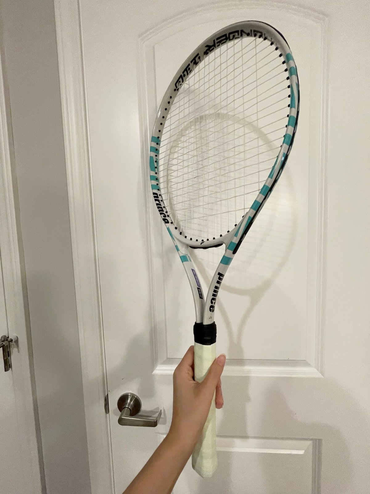 Tennis racket