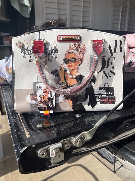 nicole lee purse