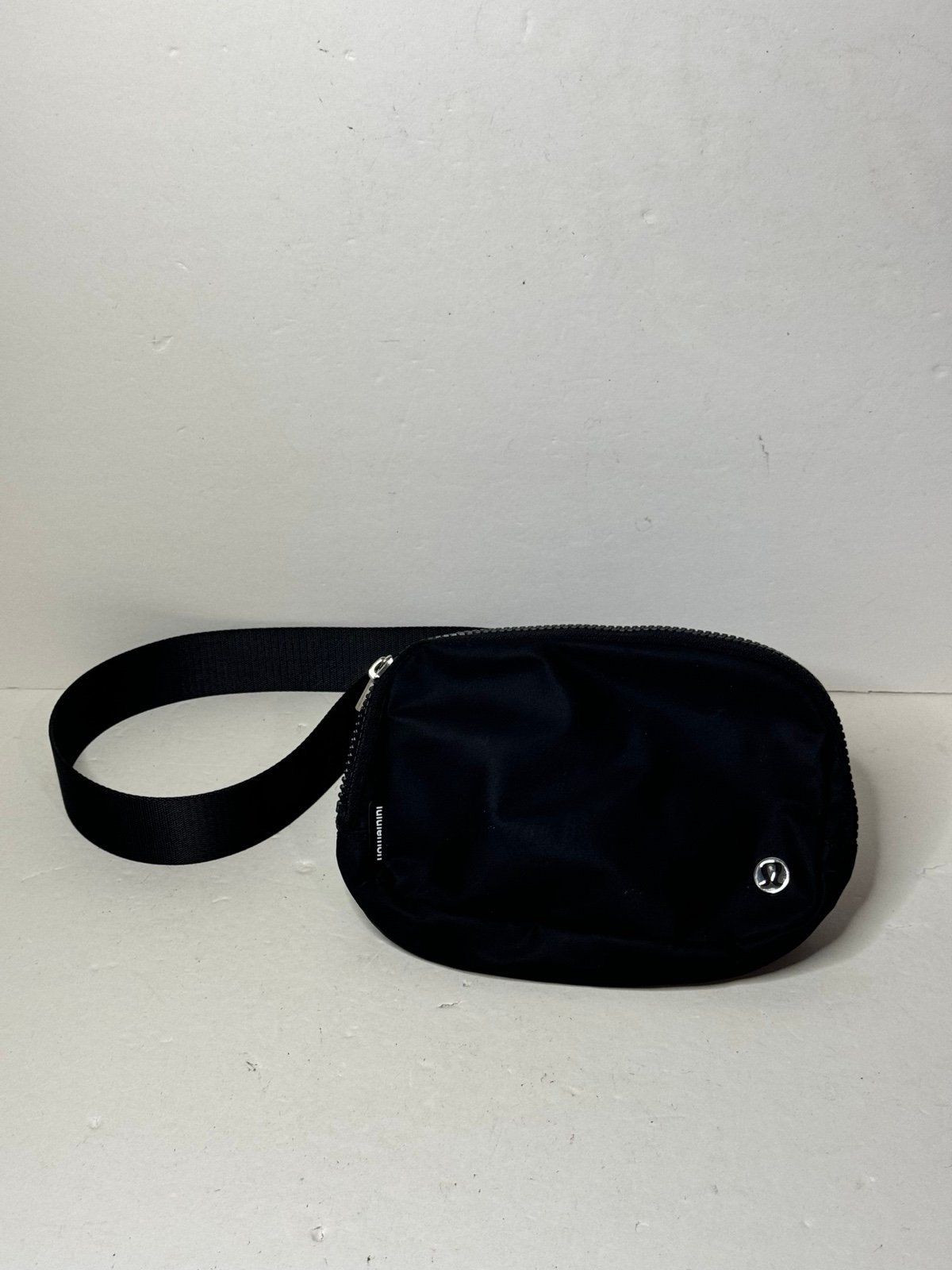 Lululemon Everywhere Belt Bag Black 1L