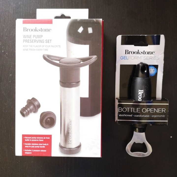 Brookstone wine tools 2 pcs set