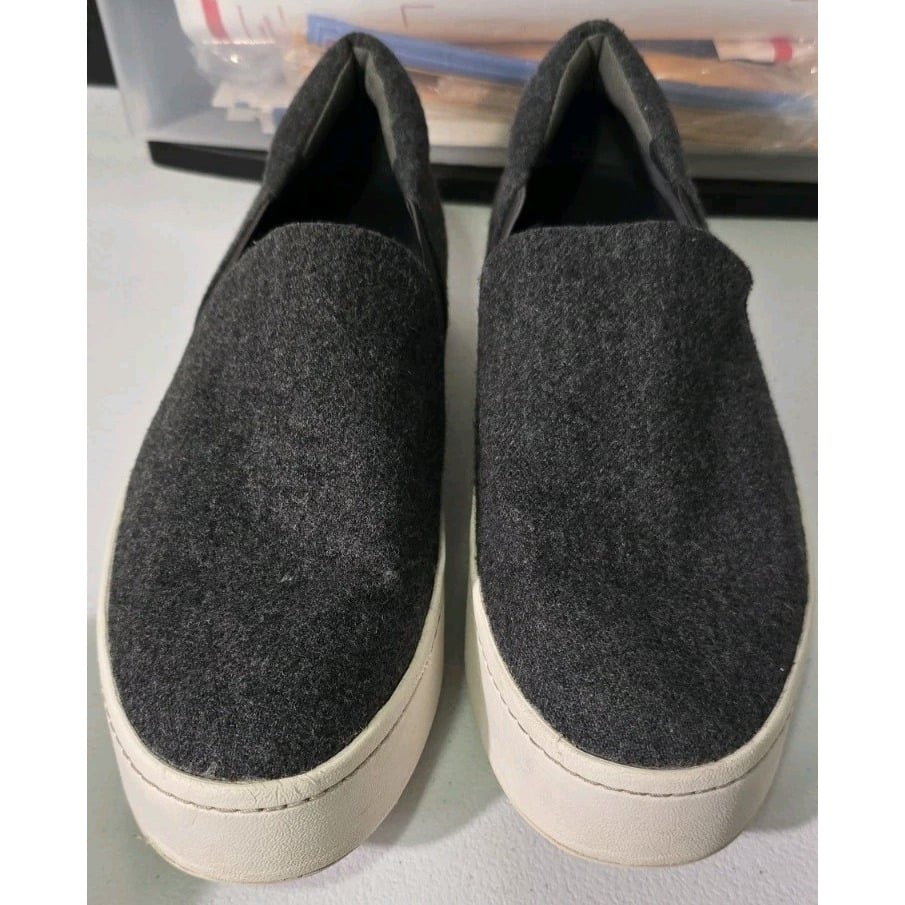 Vince Warren Loafers Sneakers Women 8.5M Shoes Gray Wool comfort Walking